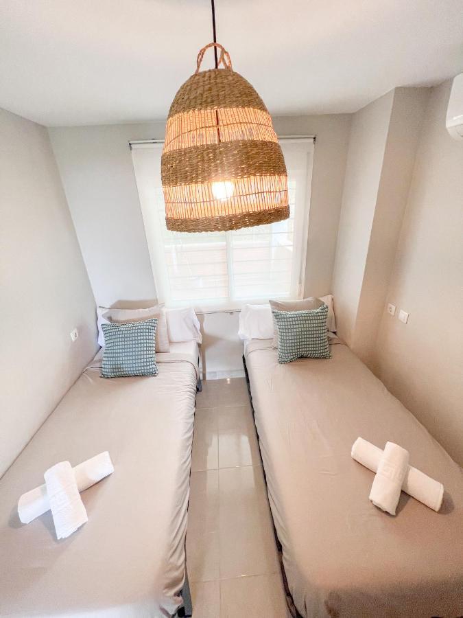 Cozy Apartment With Large Terrace Torremolinos Buitenkant foto