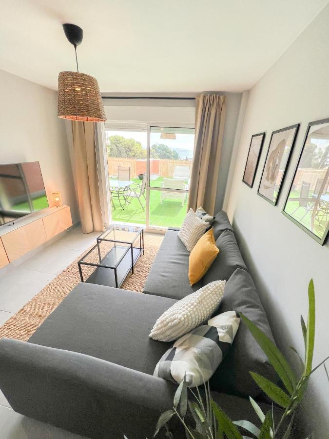 Cozy Apartment With Large Terrace Torremolinos Buitenkant foto